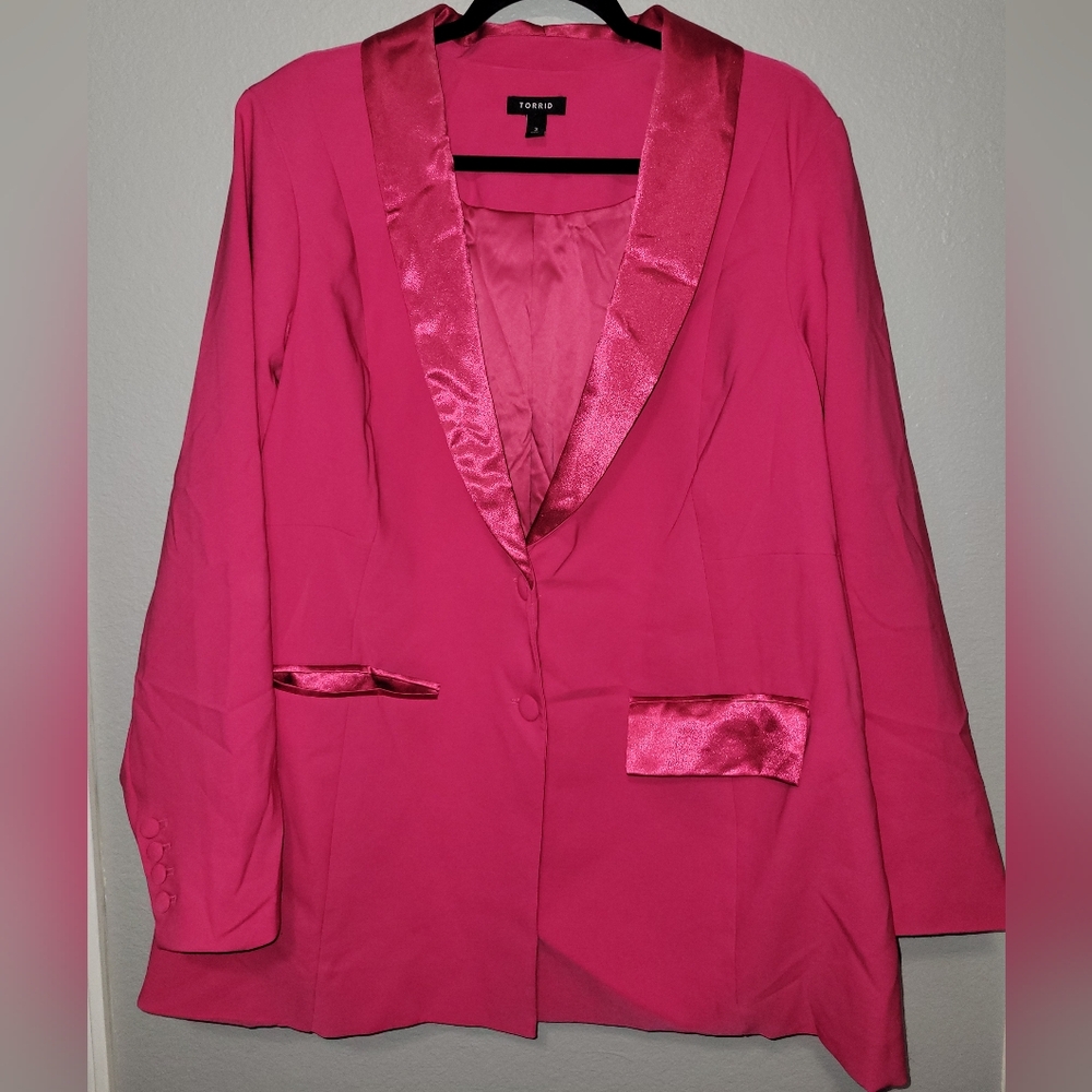 Torrid Pink Blazer with Notched Lapels and Tailored Fit